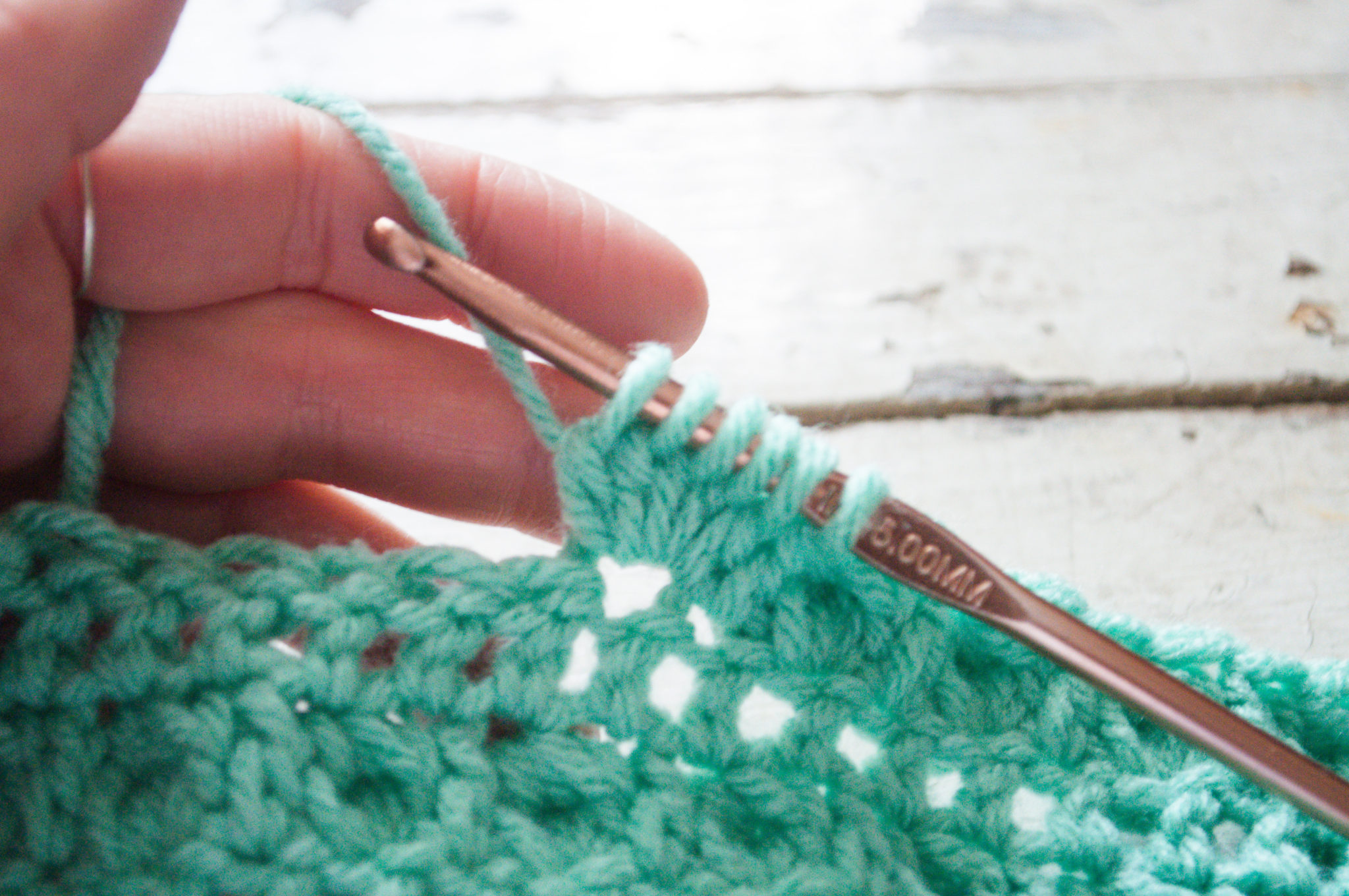 How To Crochet The Bobble Stitch | Video Tutorial » Yokieb